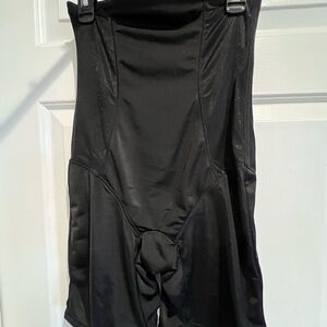 🖤Black High-Waisted Shapewear Shorts